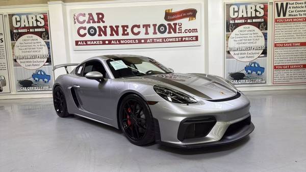 Porsche 718 Cayman with VIN: WP0AC2A82MS289372