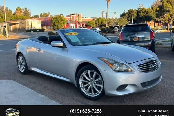 2014 INFINITI Q60 Convertible Base