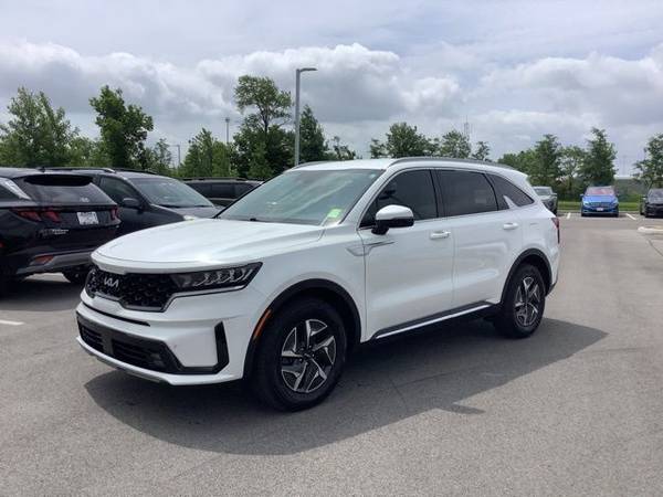 Kia Sorento Hybrid with VIN: KNDRH4LG1P5198021