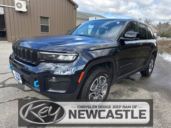 Jeep Grand Cherokee 4xe with VIN: 1C4RJYC67N8748627