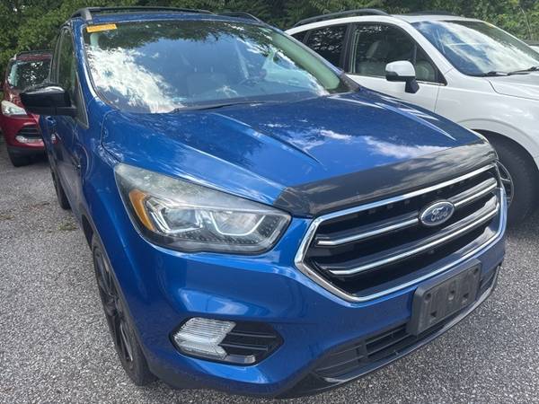 Ford Escape with VIN: 1FMCU9G93HUD02442