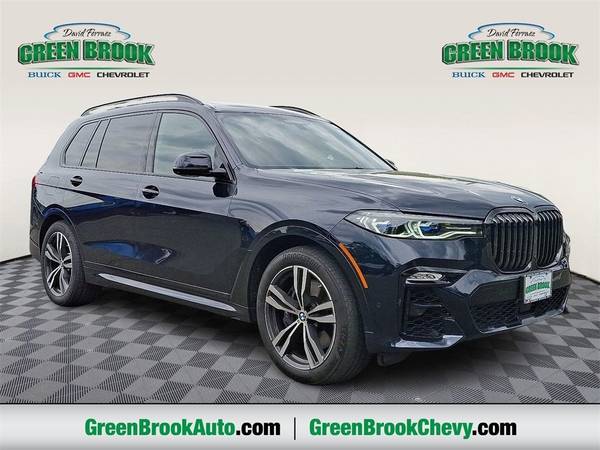 BMW X7 with VIN: 5UXCX6C0XN9L30902