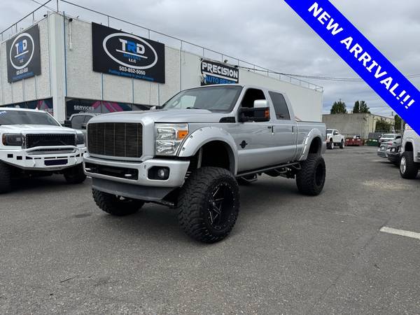 Ford F-350 Super Duty with VIN: 1FT8W3BTXEEA18672