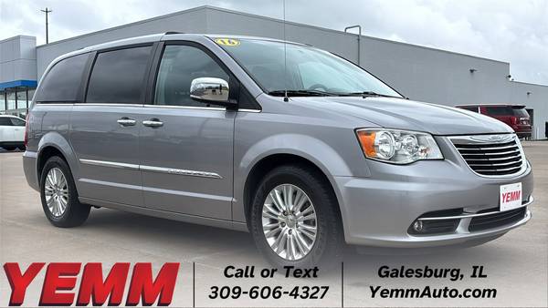 Chrysler Town and Country with VIN: 2C4RC1JG9GR221578