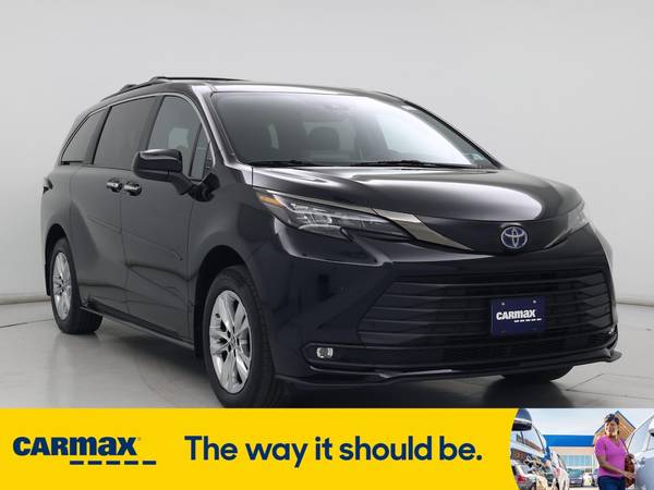 Toyota Sienna with VIN: 5TDCSKFC7PS101791