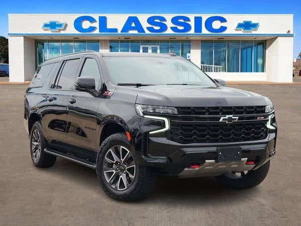 Chevrolet Suburban with VIN: 1GNSKDKDXRR260710