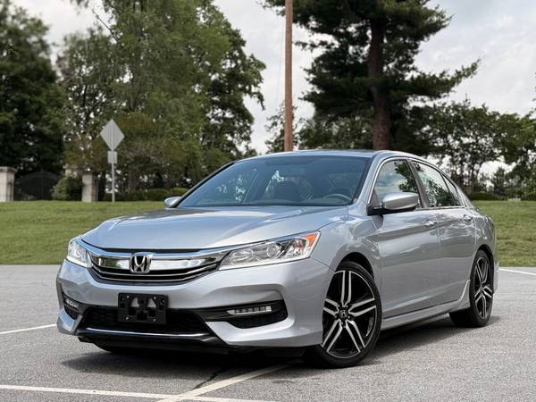 Honda Accord with VIN: 1HGCR2F56HA115839