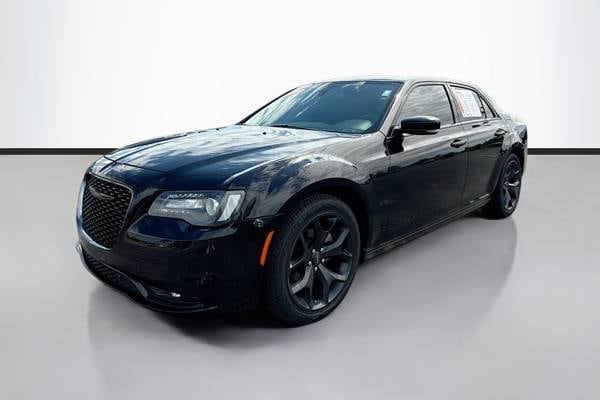 2022 Chrysler 300 S