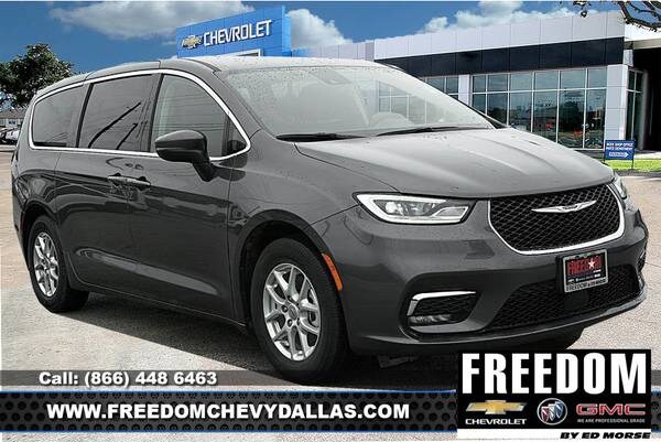 Chrysler Pacifica with VIN: 2C4RC1BG1PR591373