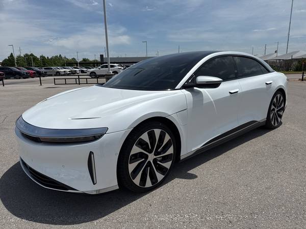 Lucid Air with VIN: 50EA1GBA0NA005454