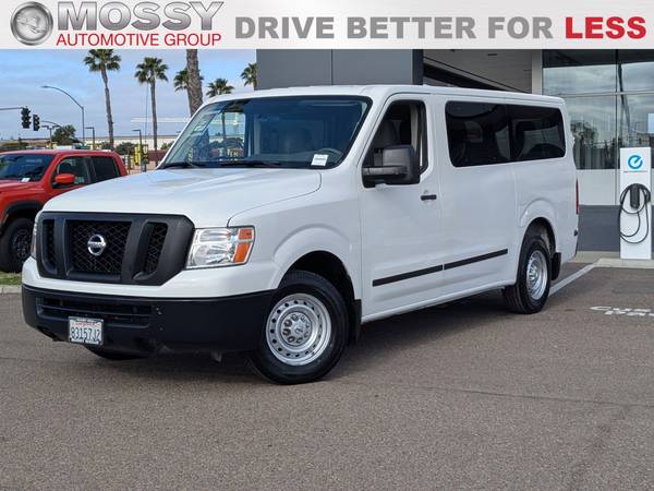 Nissan NV Passenger with VIN: 5BZBF0AA5KN850162