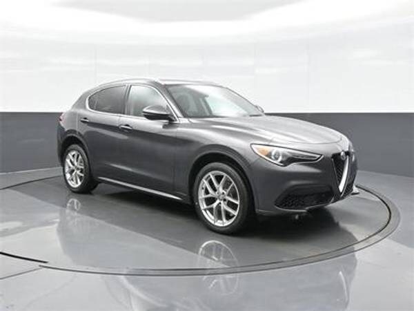 Alfa Romeo Stelvio with VIN: ZASPAKBN8M7D19053