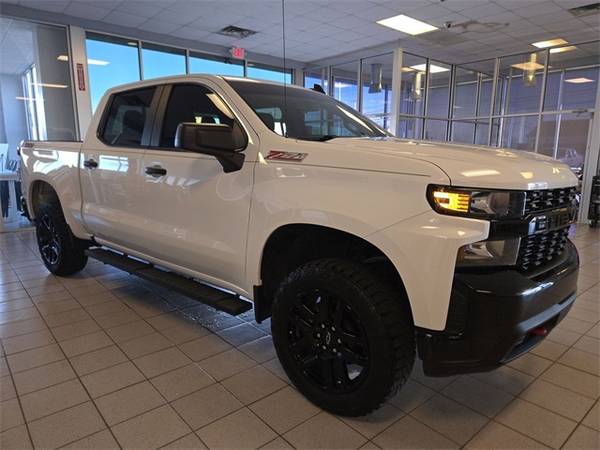 Chevrolet Silverado 1500 with VIN: 1GCPYCEF8MZ262243