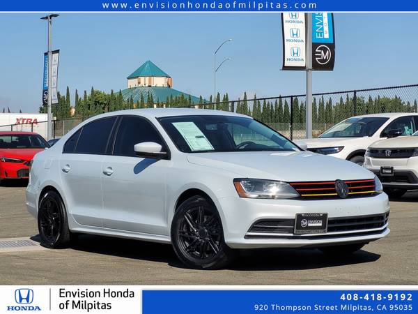 Volkswagen Jetta with VIN: 3VW167AJ5HM376458