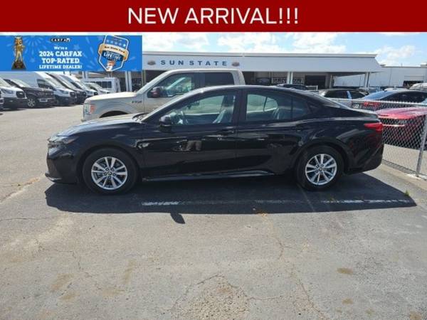 Toyota Camry with VIN: 4T1DAACK7SU049270