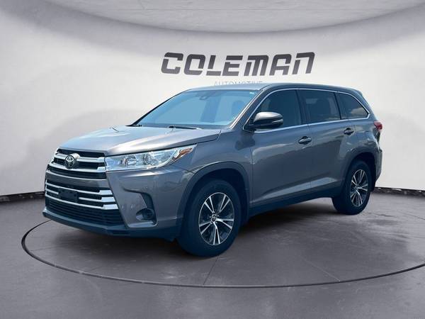 Toyota Highlander with VIN: 5TDBZRFHXKS972737