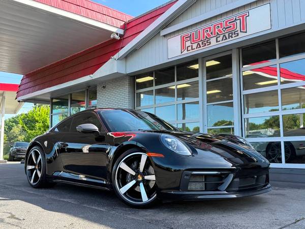Porsche 911 with VIN: WP0AA2A99RS207028