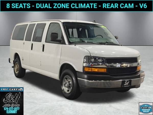 Chevrolet Express with VIN: 1GAZGMFP8J1277952