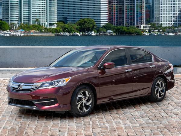 Honda Accord with VIN: 1HGCR2F39GA141431