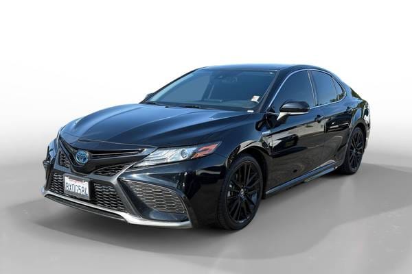 2021 Toyota Camry Hybrid XSE