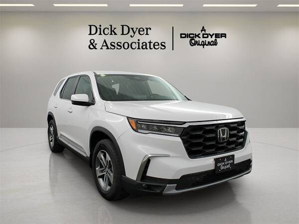 Honda Pilot with VIN: 5FNYG2H57RB004992