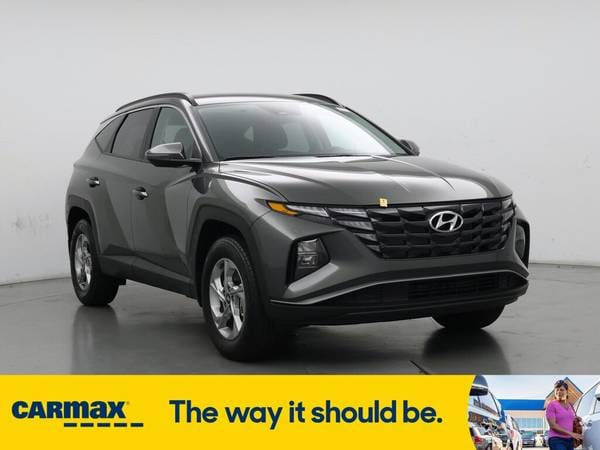 Hyundai Tucson with VIN: 5NMJBCAE7PH231773