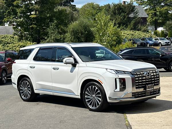 Hyundai Palisade with VIN: KM8R7DGE6PU509536