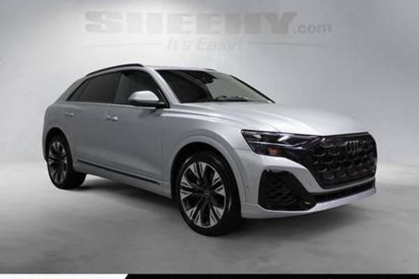 2024 Audi Q8 Premium Plus