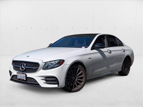 Mercedes-Benz E-Class with VIN: WDDZF6EB8JA356474