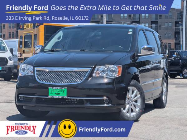 Chrysler Town and Country with VIN: 2C4RC1GGXGR283952