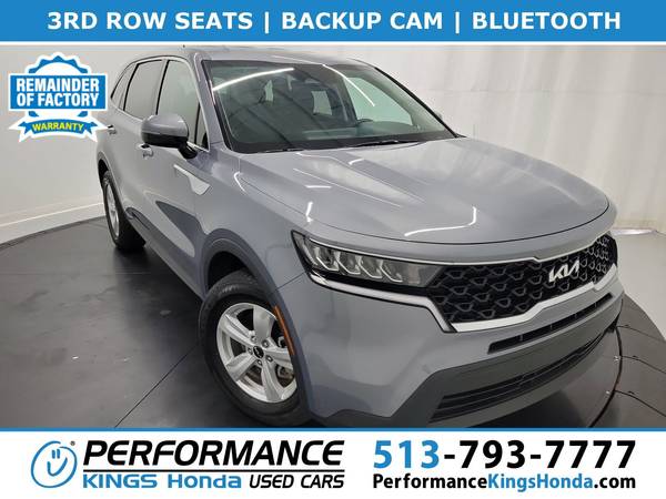 Kia Sorento with VIN: 5XYRG4LC2PG236198