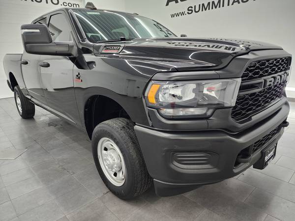 Ram 2500 with VIN: 3C6UR5CL3PG567200