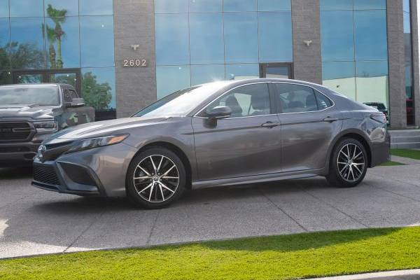 2023 Toyota Camry SE