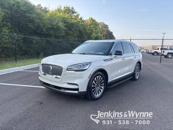 Lincoln Aviator with VIN: 5LM5J7WC2NGL17329