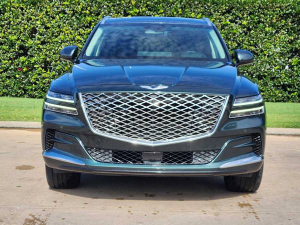 Genesis GV80 with VIN: KMUHCESC5RU151594