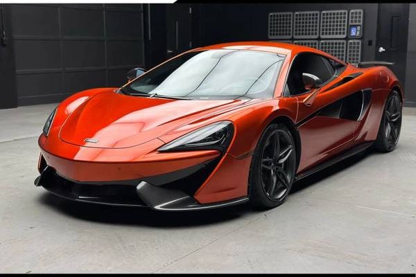 2017 McLaren 570S Base Coupe