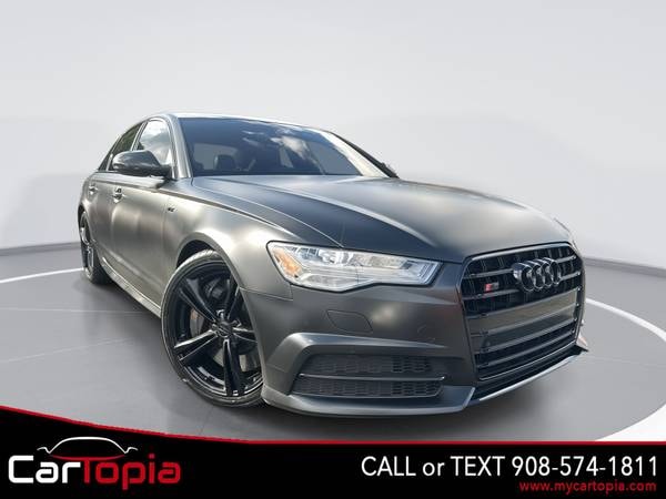 Audi S6 with VIN: WAUFFAFC3JN001855