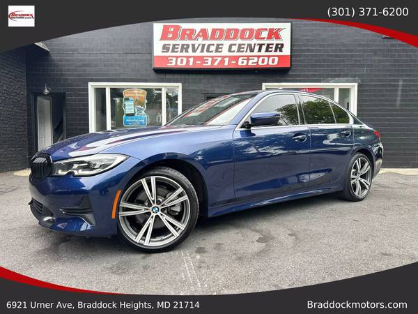 BMW 3 Series with VIN: WBA5R7C51KFH16952