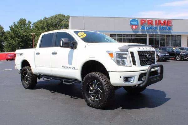 2018 Nissan Titan PRO-4X  Crew Cab