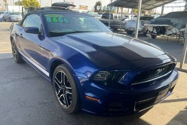 2014 Ford Mustang V6 Premium Convertible