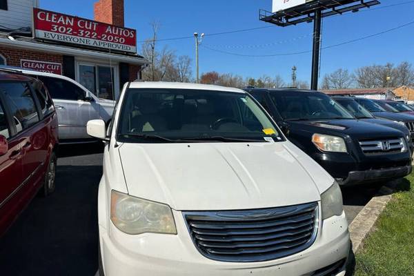 2011 Chrysler Town and Country Touring