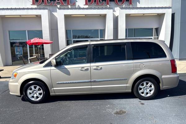 2012 Chrysler Town and Country Touring