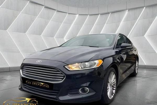 2014 Ford Fusion SE