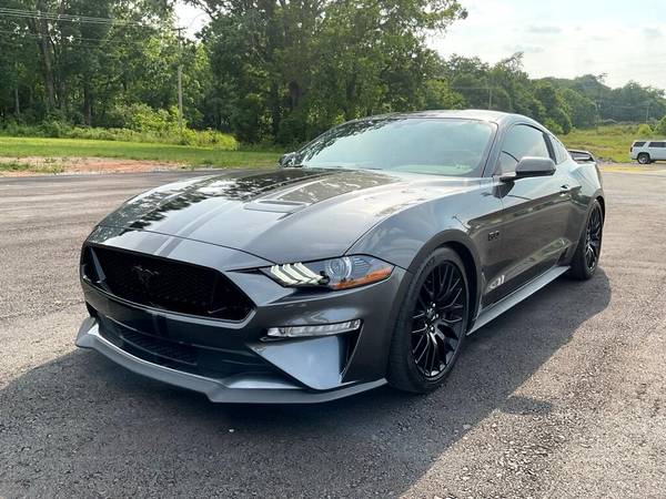 Ford Mustang with VIN: 1FA6P8CF9K5182488