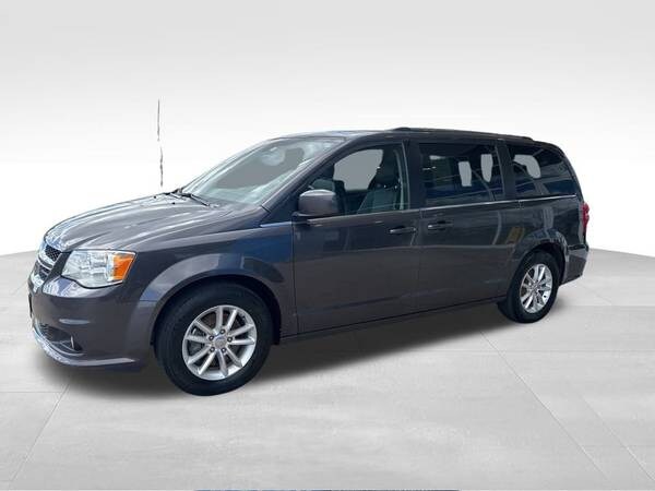 Dodge Grand Caravan with VIN: 2C4RDGCG5KR600227