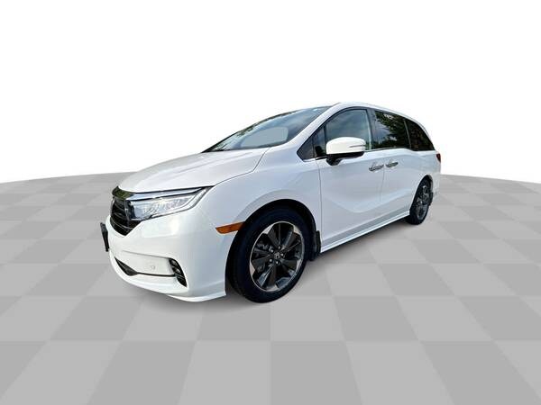 Honda Odyssey with VIN: 5FNRL6H91RB028599