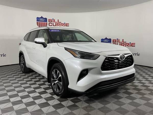 Toyota Highlander with VIN: 5TDKDRAH1PS005804