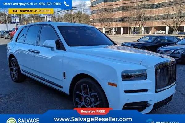 Certified Pre-Owned 2020 Rolls-Royce Cullinan Silver Badge SUV in New York  #U19660