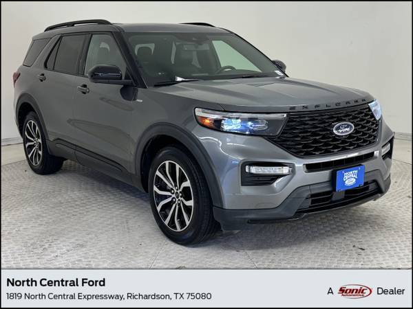 Ford Explorer with VIN: 1FMSK7KH3NGB79188