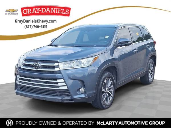Toyota Highlander with VIN: 5TDKZRFH5KS313660